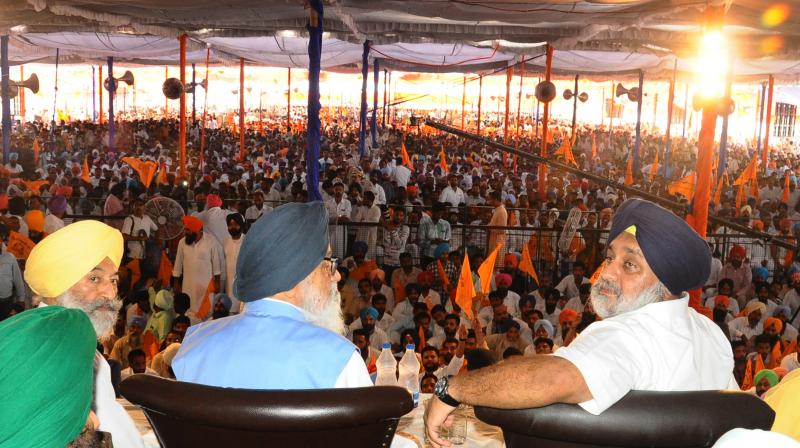 Can Sacrifice Countless Sukhbirs For Guru Granth Sahib's Glory : Parkash Singh Badal Can Sacrifice Countless Sukhbirs For Guru Granth Sahib's Glory : Parkash Singh Badal