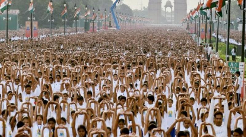 Delhiites stretch and twist to celebrate Yoga day Delhiites stretch and twist to celebrate Yoga day