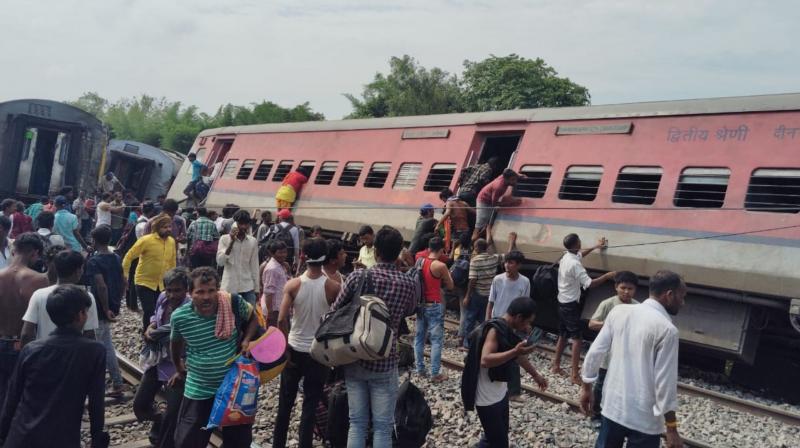 Gonda Train Derailment News: Chandigarh-Dibrugarh Express Derails, CM Yogi takes cognizance Gonda Train Derailment News: Chandigarh-Dibrugarh Express Derails, CM Yogi takes cognizance