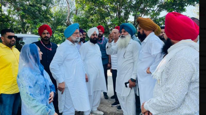 Punjab Congress Donates one Month's Salary of Leaders for Relief of Flood Affected Families Punjab Congress Donates one Month's Salary of Leaders for Relief of Flood Affected Families