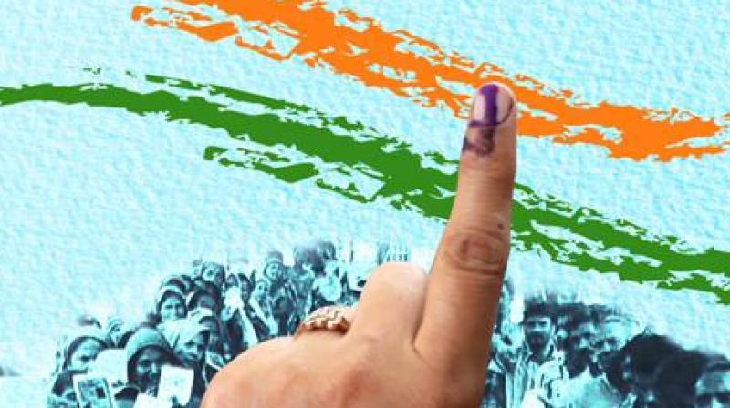 Choose between honest chowkidar and corrupt naamdar Choose between honest chowkidar and corrupt naamdar