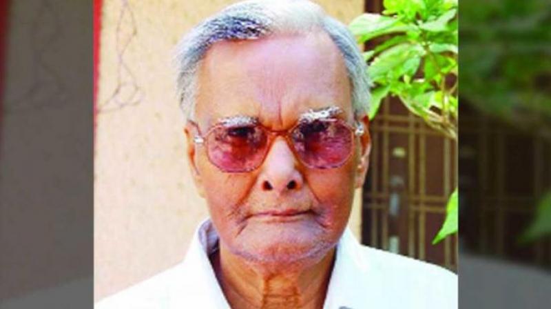 Veteran journalist and litterateur Prabhakar Choubey passed away
