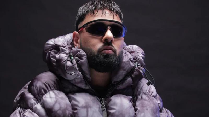 Black Thar, in Which Rapper Badshah Arrived Karan Aujla's Show, Fined For Traffic Violation Black Thar, in Which Rapper Badshah Arrived Karan Aujla's Show, Fined For Traffic Violation