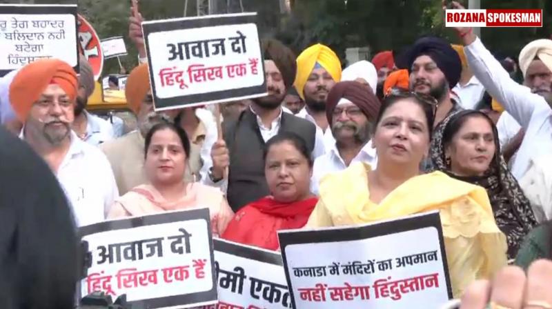 Protests Erupt Outside Canadian High Commission in Delhi Following Brampton Temple Attack Protests Erupt Outside Canadian High Commission in Delhi Following Brampton Temple Attack