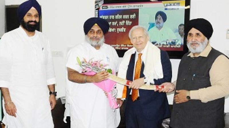 US AMBASSADOR CALLS ON SUKHBIR US AMBASSADOR CALLS ON SUKHBIR