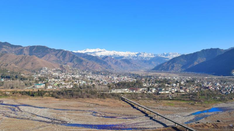Cross-Border Shelling Goes on for Second Day in Jammu and Kashmir Following 'Operation Sindoor' Cross-Border Shelling Goes on for Second Day in Jammu and Kashmir Following 'Operation Sindoor'