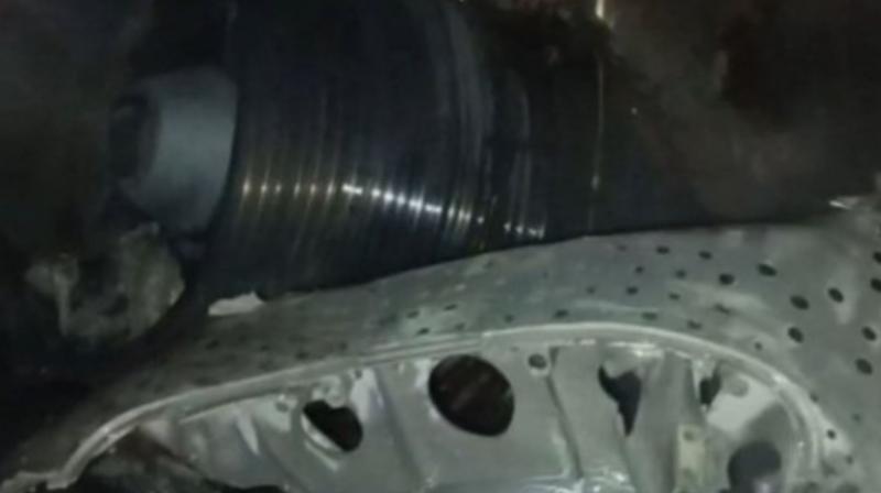 India Downs Pakistan’s JF-17 Jet in Pulwama, Launches Strikes on Terror Targets India Downs Pakistan’s JF-17 Jet in Pulwama, Launches Strikes on Terror Targets