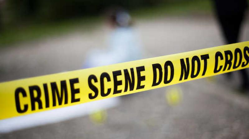 Four criminals injured in encounter with police in Delhi Four criminals injured in encounter with police in Delhi