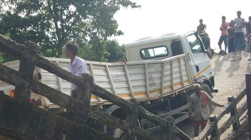 Bridge collapsed near Siliguri in Darjeeling