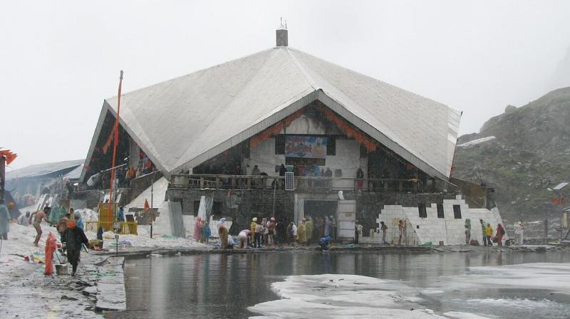 Pilgrimage to Sri Hemkund Sahib to begin on 25 May, Indian Army begins snow clearing at the site Pilgrimage to Sri Hemkund Sahib to begin on 25 May, Indian Army begins snow clearing at the site