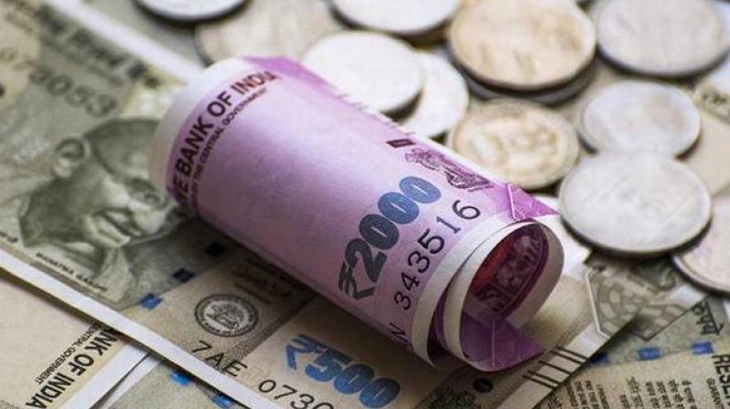 Rupee slips 15 paise Rupee slips 15 paise