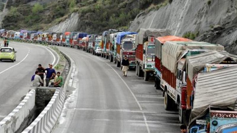 Jammu-Srinagar National Highway was closed for the second successive day Jammu-Srinagar National Highway was closed for the second successive day