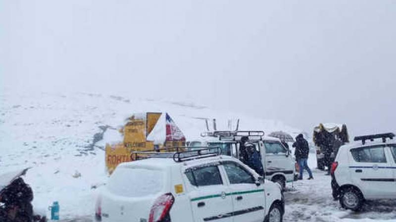 Rain and snowfall in many areas of Himachal Pradesh Rain and snowfall in many areas of Himachal Pradesh