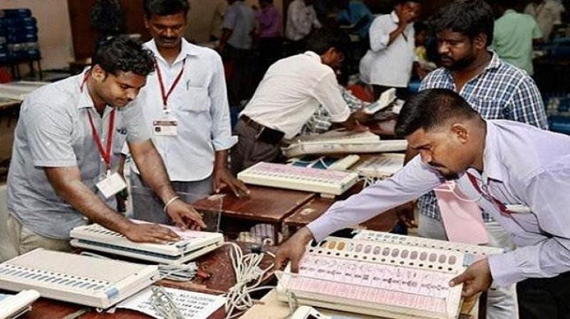 Counting of votes begins for Maha Lok Sabha bypolls Counting of votes begins for Maha Lok Sabha bypolls