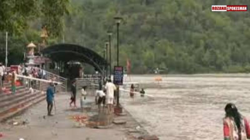 Rapid Rise in Ganga Maayya's Water Level Poses Flood Risk Ahead of Shravan Rapid Rise in Ganga Maayya's Water Level Poses Flood Risk Ahead of Shravan
