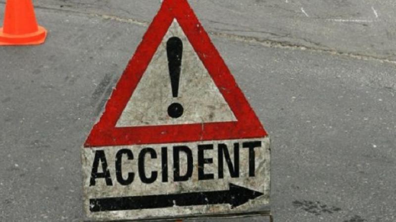 3 people died and 12 others were injured when a speeding container overturned 3 people died and 12 others were injured when a speeding container overturned