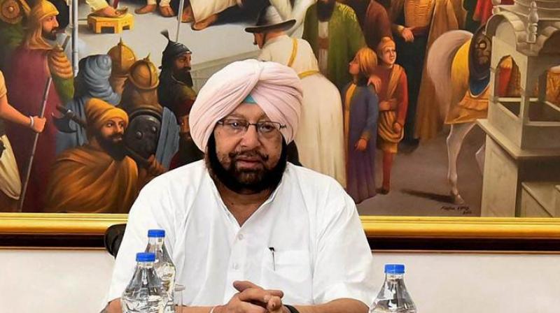 Punjab CM Pays Rich Tributes to Martyrs, Soldiers on Flag Day Punjab CM Pays Rich Tributes to Martyrs, Soldiers on Flag Day