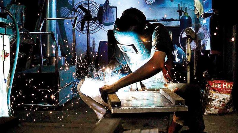 Industrial growth falls to 17-month low Industrial growth falls to 17-month low