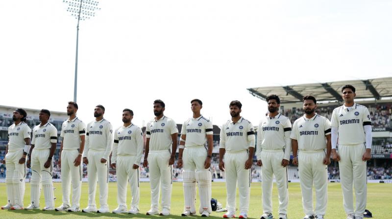 Shubman Gill Leads Young Team India in 1st Test vs England; Both Sides Observe Silence for Ahmedabad Crash Victims Shubman Gill Leads Young Team India in 1st Test vs England; Both Sides Observe Silence for Ahmedabad Crash Victims