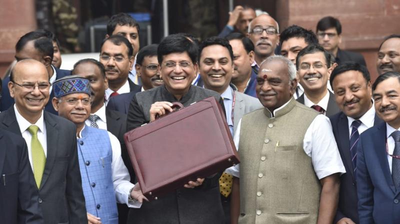 Govt announces cash dole for small farmers Govt announces cash dole for small farmers