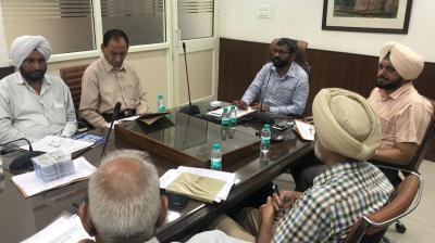 CEO met representatives