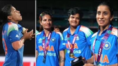 Celebrations erupted across the nation, including one heartwarming gesture that hit the spotlight: Jemimah Rodrigues handed over her “winner's medal” to her teammate “Amanjot Kaur” in a powerful display of gratitude, humility, and team spirit.