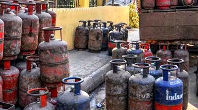 LPG Cylinder Price Today: Setback to Common People Ahead of Budget 2024 LPG Cylinder Price Today: Setback to Common People Ahead of Budget 2024
