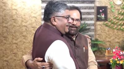 Eid-ul-Fitr: BJP MP Ravi Shankar Prasad visits BJP MP Mukhtar Abbas Naqvi's residence to extend greetings