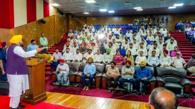 CM MannCM Mann Assures Support to Asian Games Champions, Emphasizes Modern Facilities & Adequate Resources