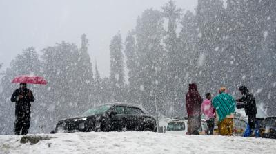 Fresh Snowfall at Rohtang Pass, Atal Tunnel and Gulmarg Today
