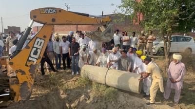 Cabinet Minister Aman Arora in Village Tolawal, Sunam