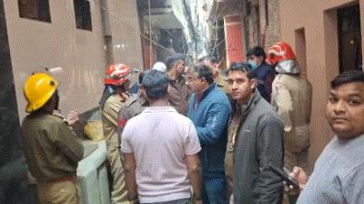 Delhi News: Four-storey under-construction building collapses in Jwala Nagar 