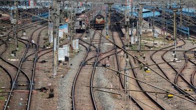 Railways Strike 2024: Railway unions threaten to stop train services from THIS date Railways Strike 2024: Railway unions threaten to stop train services from THIS date