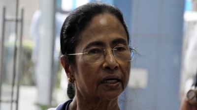 Mamata pays surprise visit to Ashutosh College 