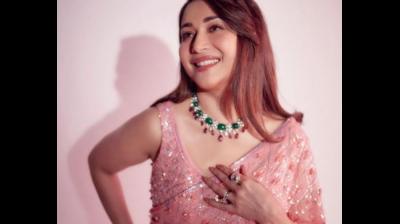 Madhuri Dixit Saree Look 