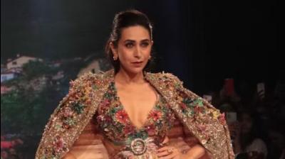 Karisma Kapoor at LFW 2023