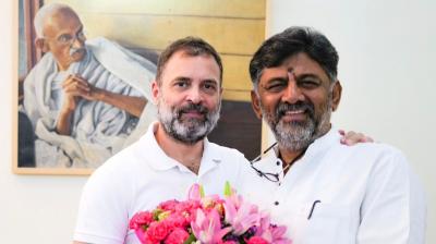 Rahul Gandhi with DK Shivakumar