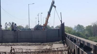 Haryana Police lifts barricades as punjab police clears khanauri border