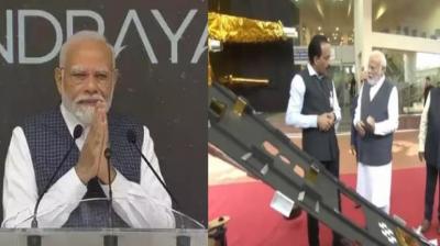 PM Modi at ISRO Centre in Bengaluru PM Modi at ISRO Centre in Bengaluru