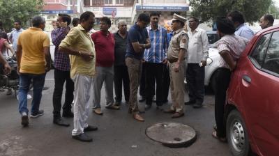 Sanitation worker dies after inhaling toxic gas