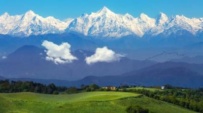 Uttarakhand to Impose Green Tax on Vehicles from Other States Starting December 1 (Representative Image; Coutesy: istock) Uttarakhand to Impose Green Tax on Vehicles from Other States Starting December 1 (Representative Image; Coutesy: istock)