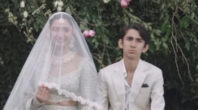 Mahira Khan with son