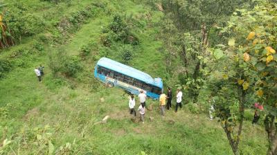 5 Dead, Several Injured in HRTC Bus Accident in Sarkaghat's Tarangala Area