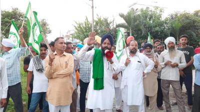 Haryana Farmers Organize ‘Training Sessions’ to Confront BJP Leaders Ahead of Polls Haryana Farmers Organize ‘Training Sessions’ to Confront BJP Leaders Ahead of Polls