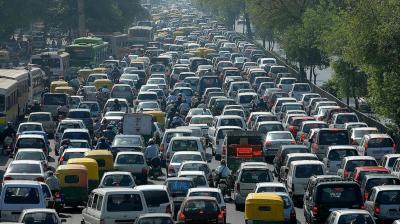 Supreme Court: No coercive action be taken against owners of 10 -15-year old petrol Diesel vehicles