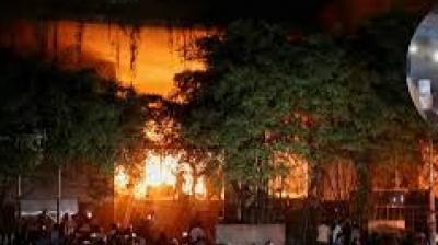 Bangladesh Mob Lynching: Chaos Erupts Amid Protests Following Sharif Osman Hadi's Death