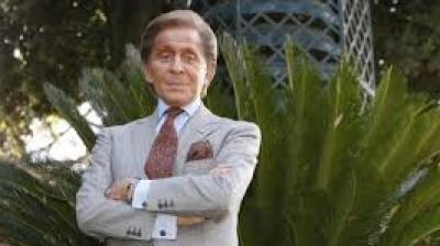 Hollywood stars such as Anne Hathaway were also present to honour the designer, who passed away at his Rome residence on Monday at the age of 93. File Photo.