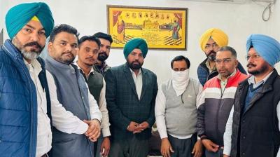 Municipal Council  Suresh Kumar has been caught red-handed while accepting bribe 