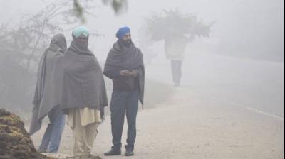 Fog disrupted daily lives in many areas in both states, reducing visibility in the early morning and posing challenges for commuters. File Photo.