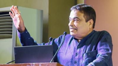 he minister linked a significant portion of the capital's pollution to the transport sector, acknowledging that around 40% of Delhi's pollution comes from vehicular emissions and fossil fuel use, a sector under his own charge as transport minister. File Photo.